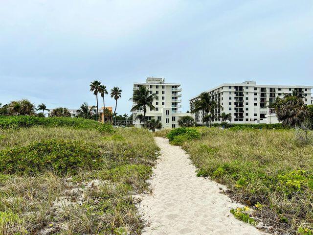 Building Photo - 125 S Ocean Ave