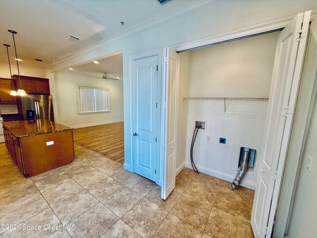 Building Photo - 860 Vignoles NE Ave