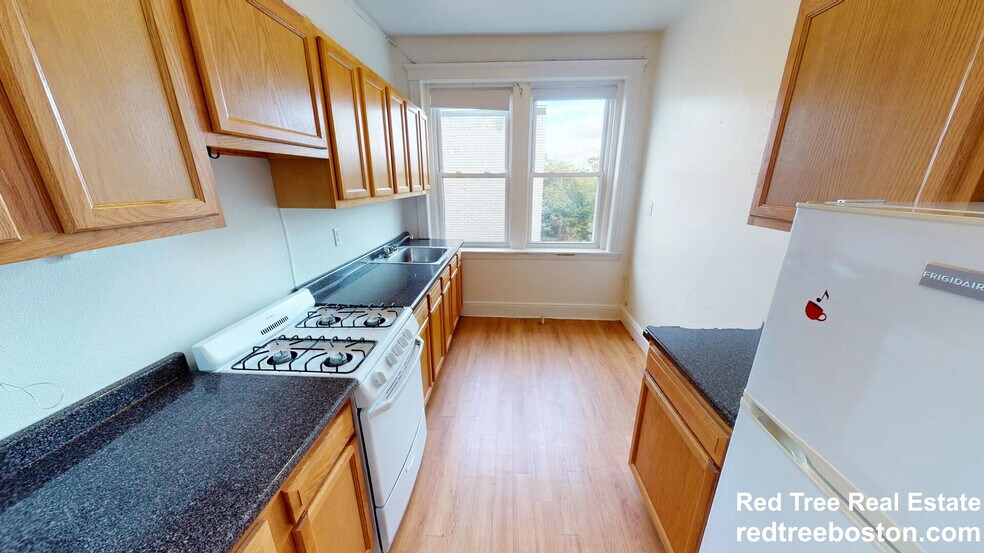 Building Photo - 1810 Commonwealth Ave