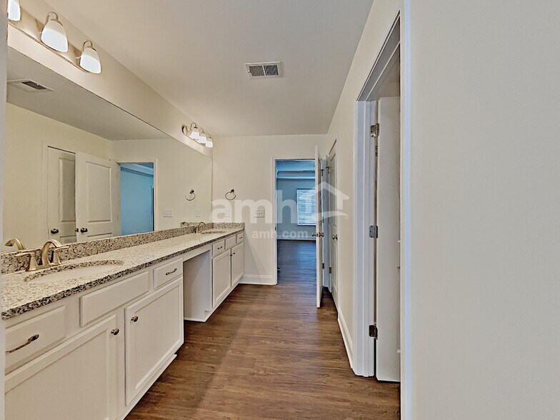 Building Photo - 1006 Merlot Ct