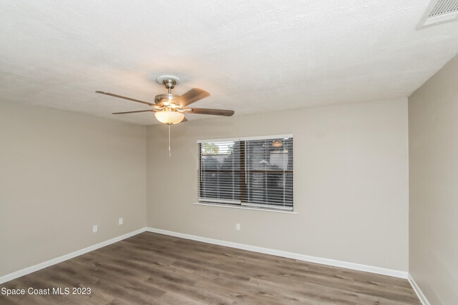 Building Photo - 977 Beacon St NW