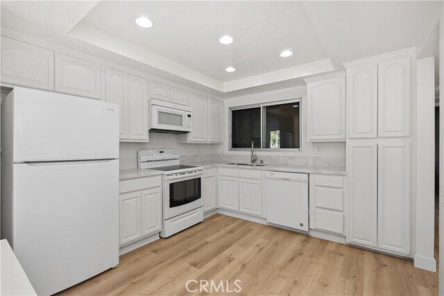 Building Photo - 4012 Calle Sonora Oeste