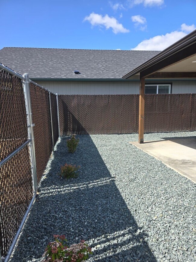 Building Photo - 2941 Naples Dr