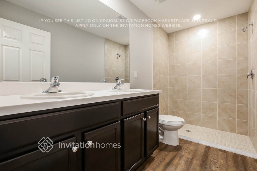 Building Photo - 433 Oldenberg St SW