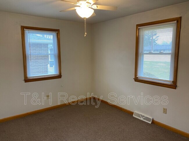 Building Photo - 4106 Mellen Dr