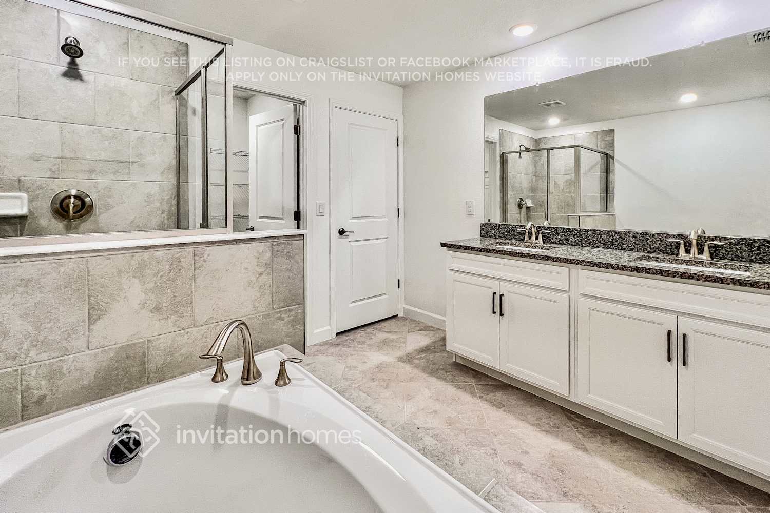 Building Photo - 3087 Bryant Park Dr