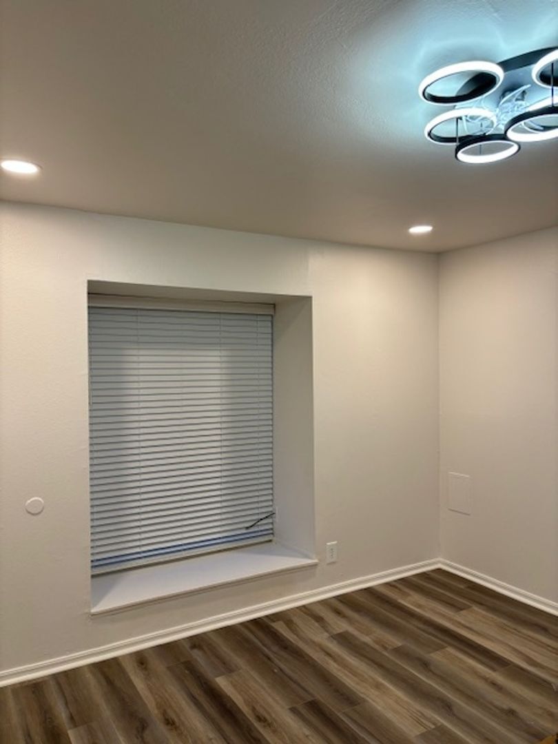 Building Photo - 4406 E 68th St