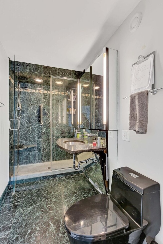 Building Photo - 1 E Schiller St