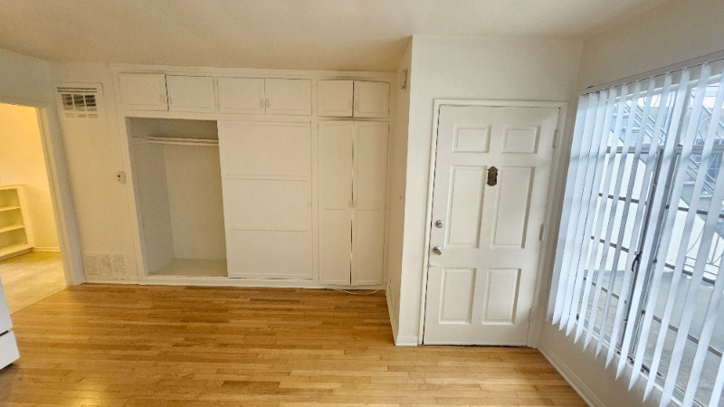 Building Photo - 4221 Los Feliz Blvd