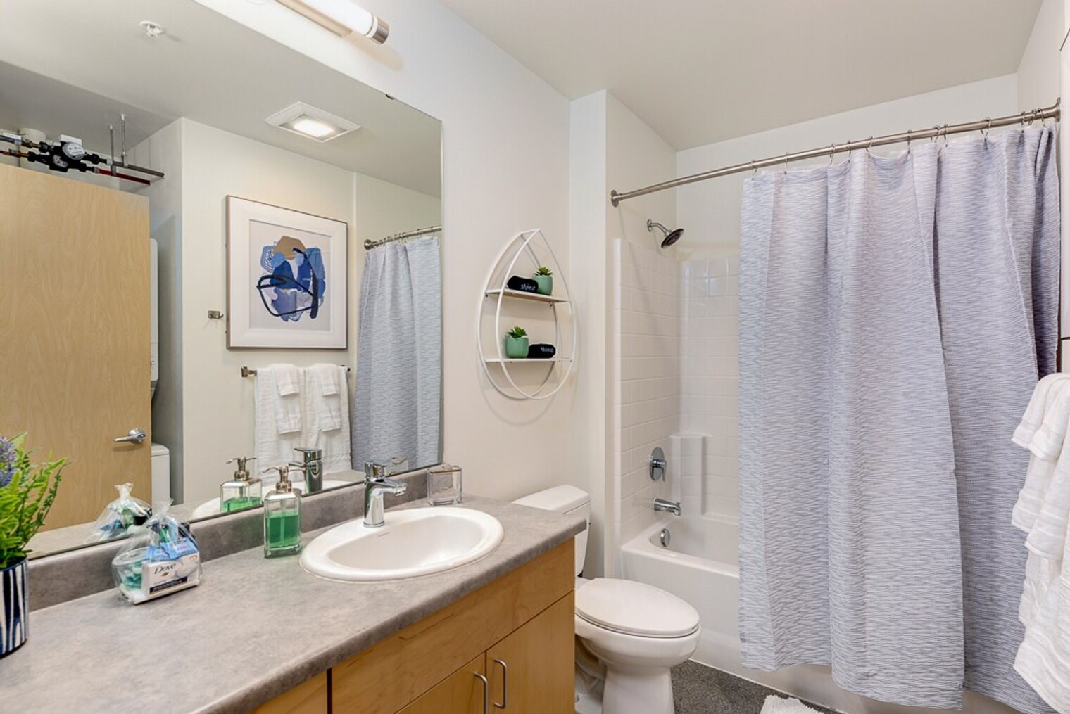 Building Photo - 1724 S Stevens St