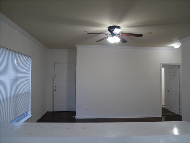 Building Photo - 6289 Wilcrest Dr