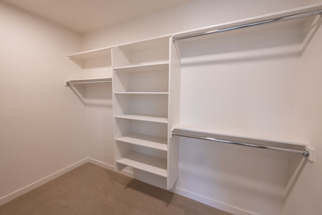 Building Photo - Riverside Townhomes - Waterfront Living in Vancouver