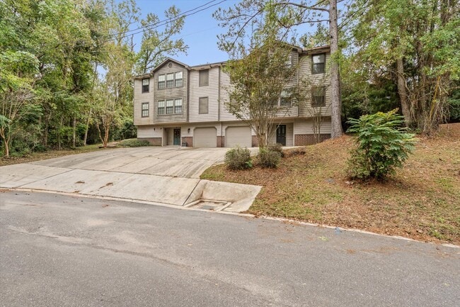 Building Photo - 57 Lake Shore Dr