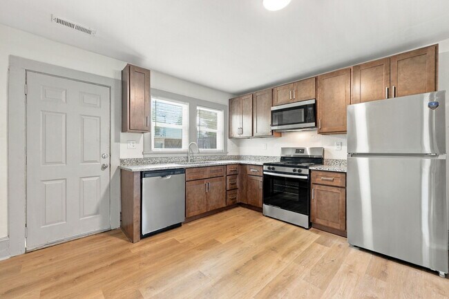 Building Photo - 519 McKinley Ave