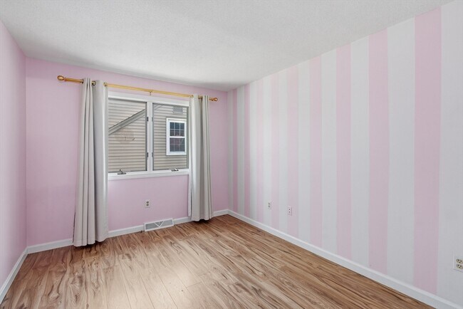 Building Photo - 290 Tremont St