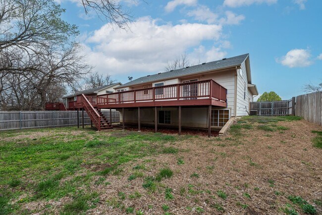 Building Photo - Beautiful 4 Bed 3 Bath in Andover School District!