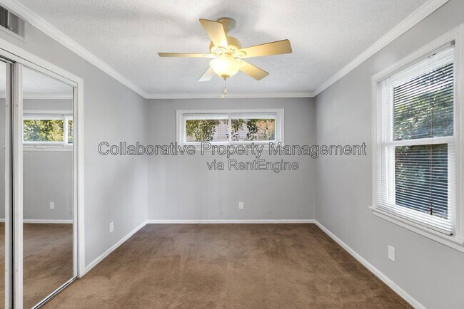 Building Photo - 319 Tanglewood Rd