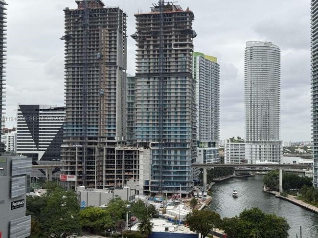 Building Photo - 41 SE 5th St