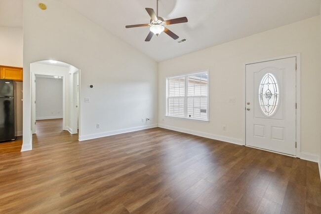 Building Photo - 2711 Green Pond Cir