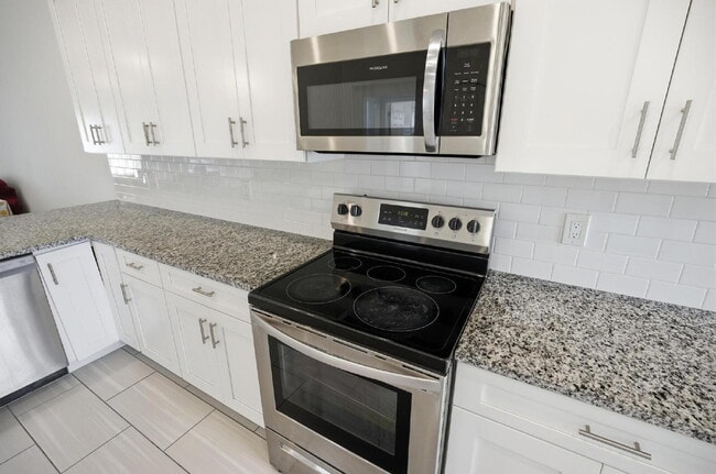 Building Photo - MATANZAS WOODS