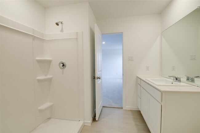 Building Photo - 10915 Tawny Rdg Dr