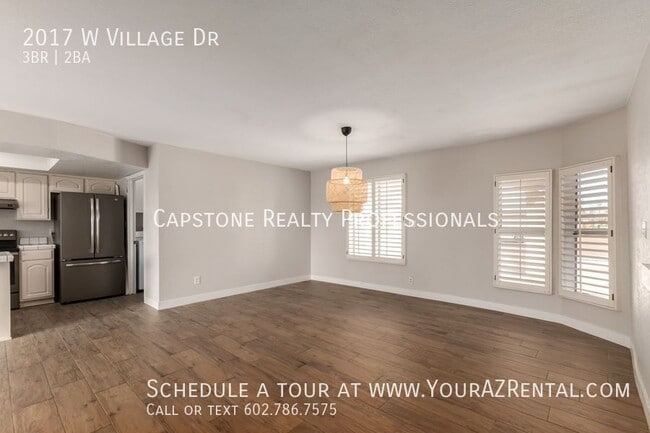 Building Photo - 2017 W Village Dr
