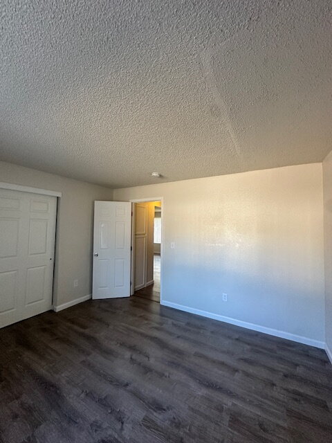 Building Photo - 2-Bedroom, First Floor Corner Unit with Laminate Flooring