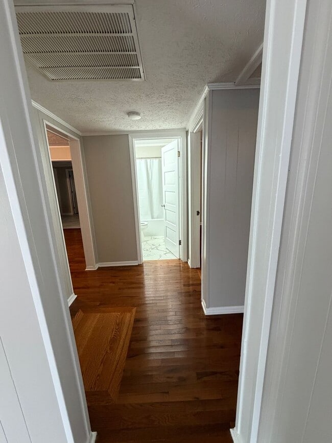 Building Photo - 53 Pelham Heights