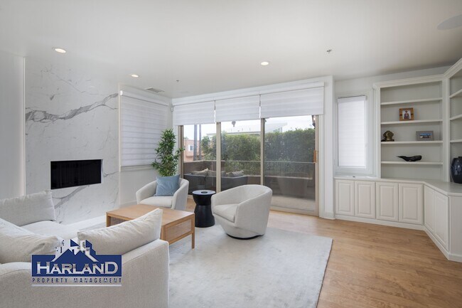 Building Photo - 760 Bonair Pl