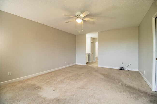 Building Photo - 4315 Creekwood Ln