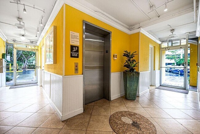 Building Photo - 1501 E Broward Blvd