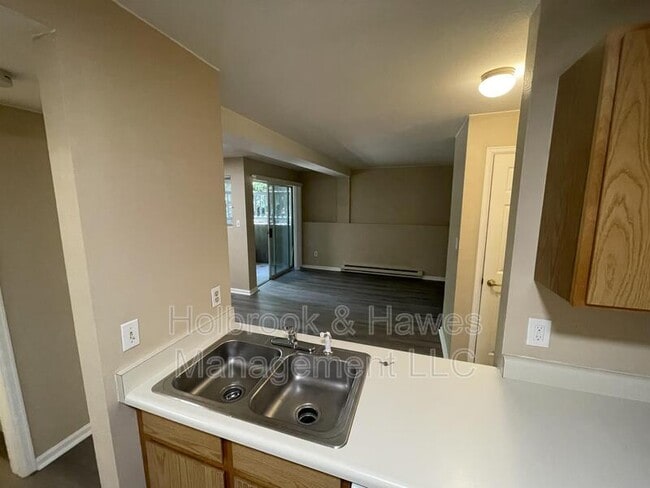 Building Photo - 4531 Boardwalk Dr