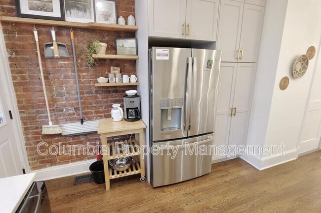 Building Photo - 11 Q St NE