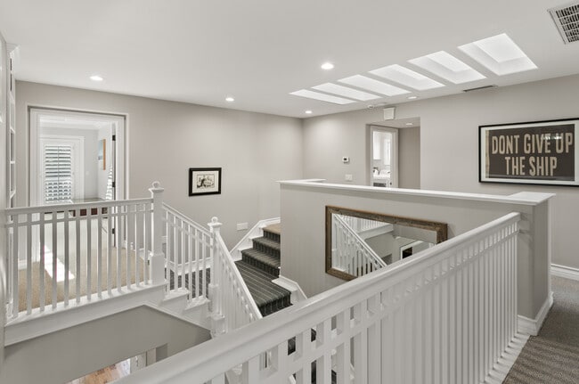 Building Photo - 13 Cape Danbury