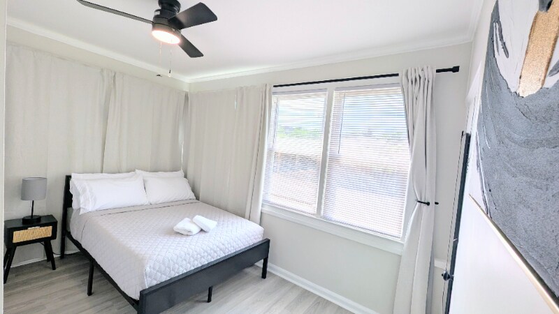 Building Photo - 352 Jackson St