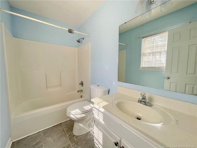 Building Photo - 239 Yorkshire Dr