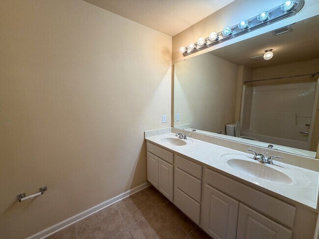 Building Photo - 150 Iron Horse Dr E