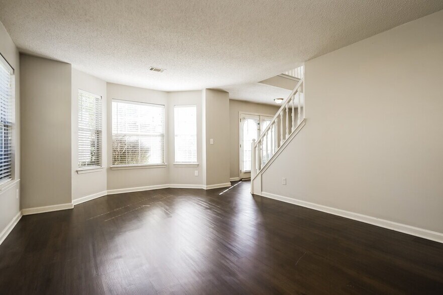 Building Photo - 1043 Field View Dr