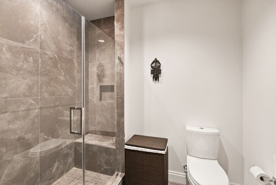 Building Photo - 1427 Rhode Island Ave NW