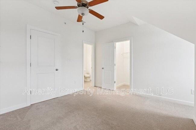Building Photo - 103 Carrington Ln