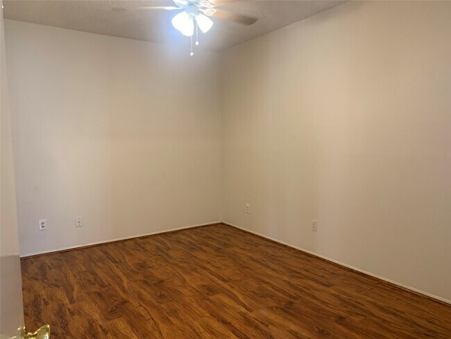 Building Photo - 2710 Grants Lake Blvd