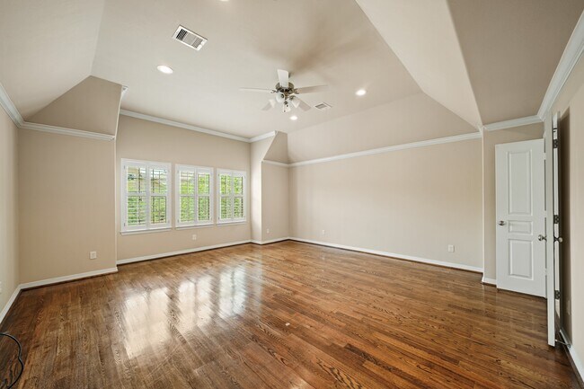 Building Photo - 1121 Beall Landing Ct