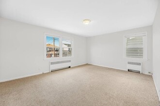 Building Photo - 120 Woodside Ave