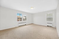 Building Photo - 120 Woodside Ave