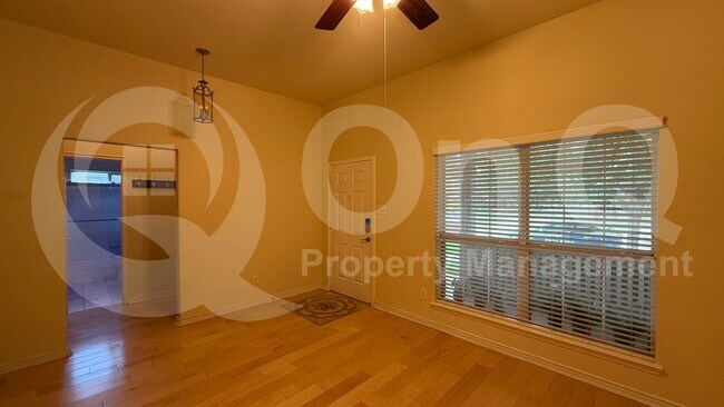 Building Photo - 9584 Park Garden Dr