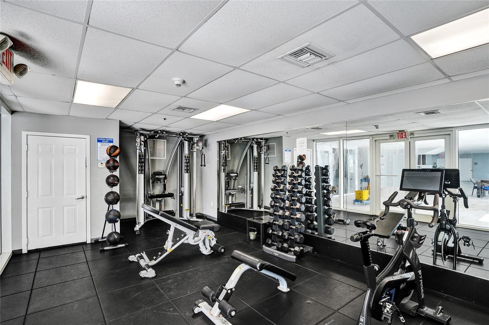 Building Photo - 2475 Brickell Ave