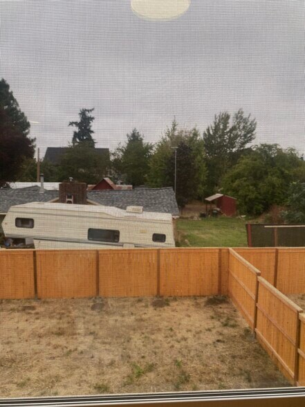 Building Photo - 777 St Charles St