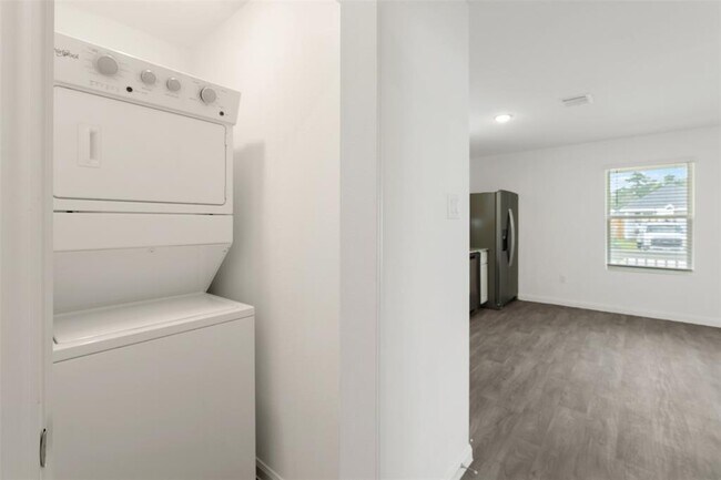 Building Photo - 16462 Valerie Marie Pl