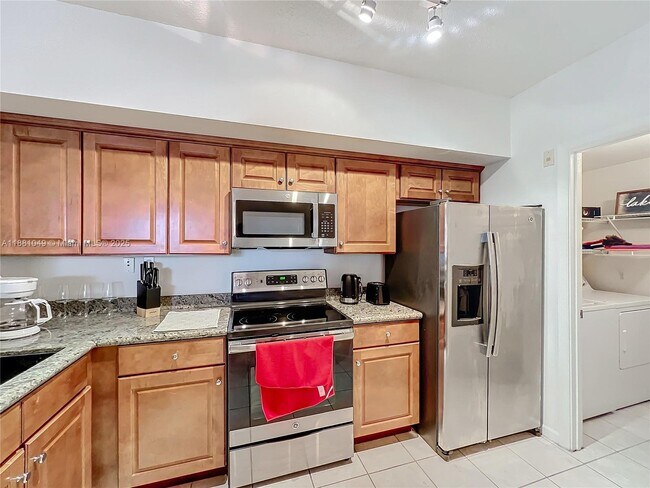 Building Photo - 11720 St Andrews Place St