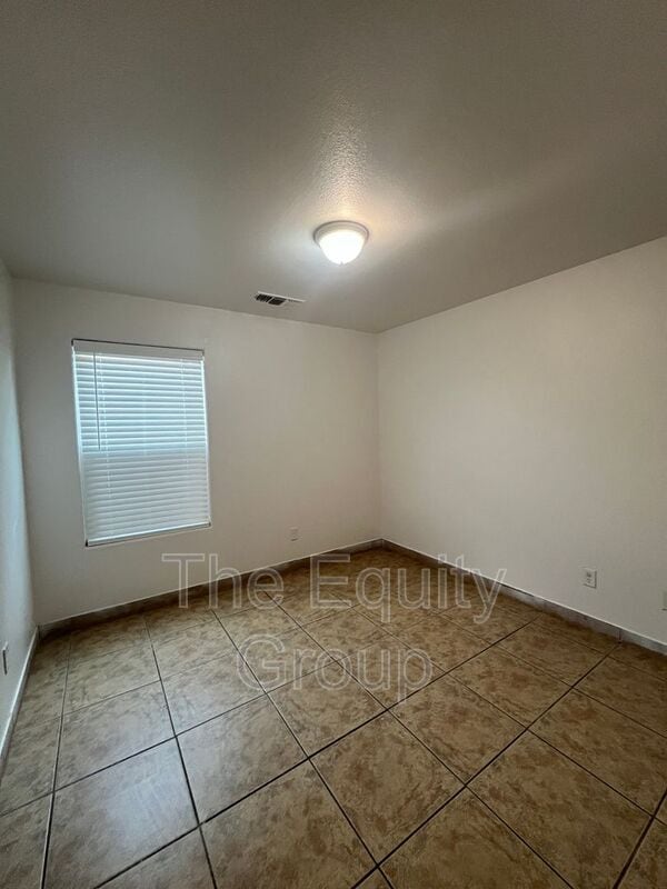 Building Photo - 4225 S Cindy Ct